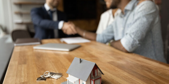How Can A Lawyer Help at a Real Estate Closing